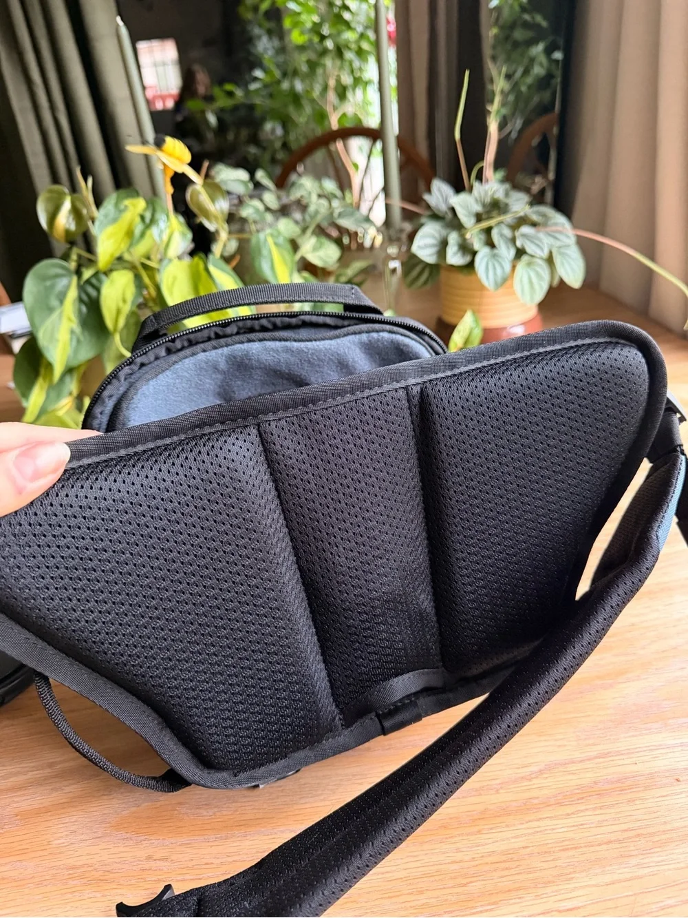 WANDRD Rouge V2 4L Camera Sling